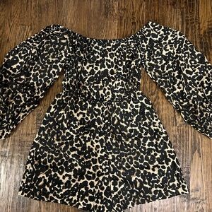 Classy leopard romper